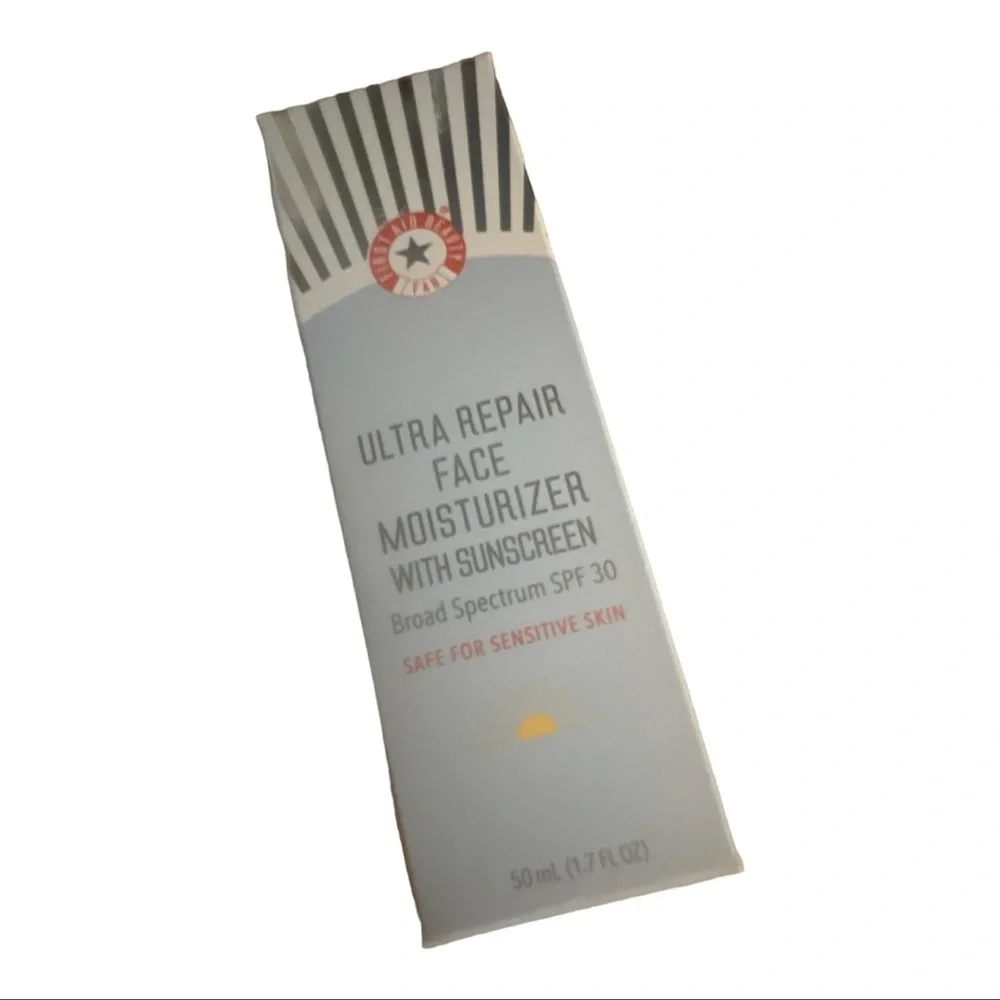 FIRST AID BEAUTY‎ Ultra Repair Face Moisturizer  Sunscreen Broad Spectrum SPF 30